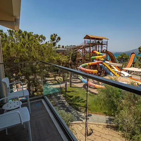 Long Club Nature Semesteranläggning (resort) Akbük